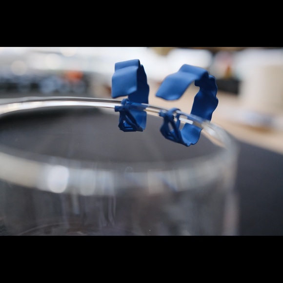 NEW Earring EarClip Simple Design - Picture 2 of 5